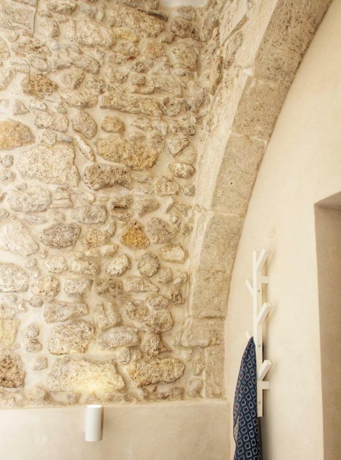 Essentia Rooms- Ortigia Holidays Сиракузы Экстерьер фото
